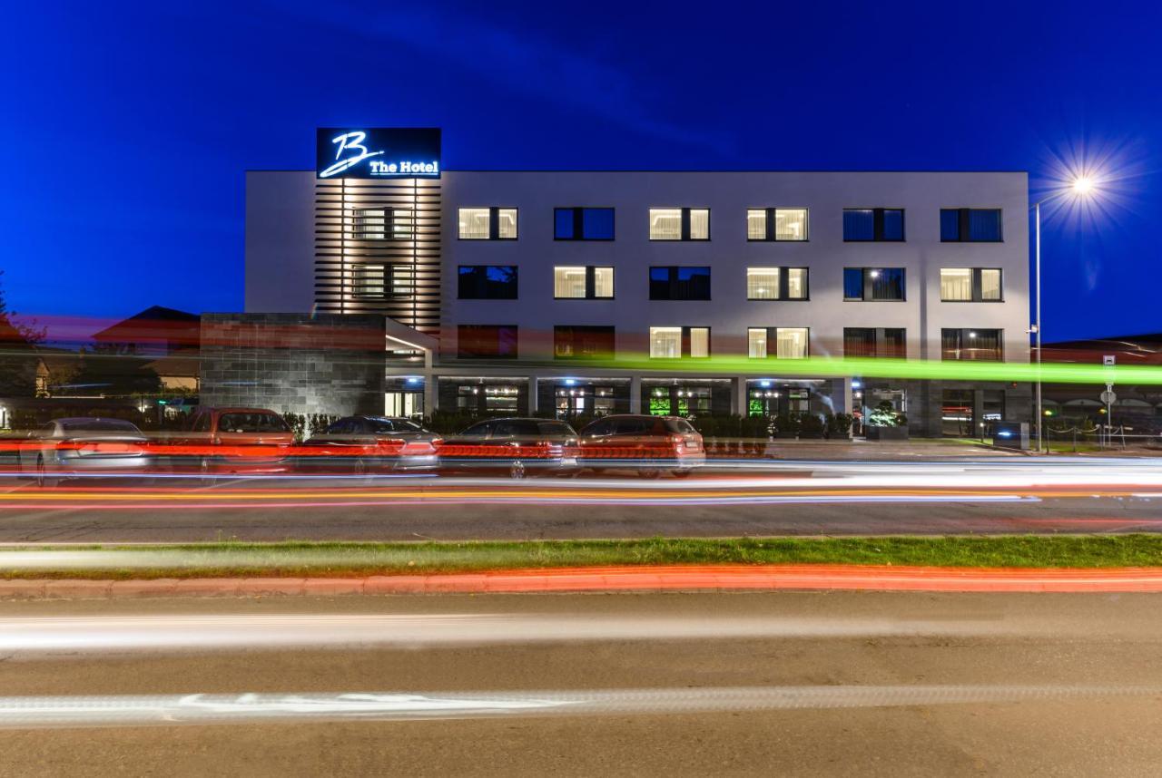 B The Hotel Sfântu-Gheorghe Exterior foto